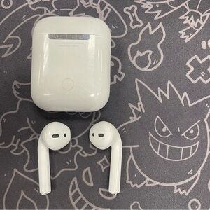 Apple Airpods (Second Generation)